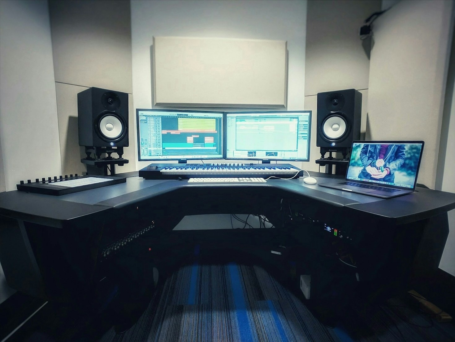 How Professional Mixing Services Transform Your Music