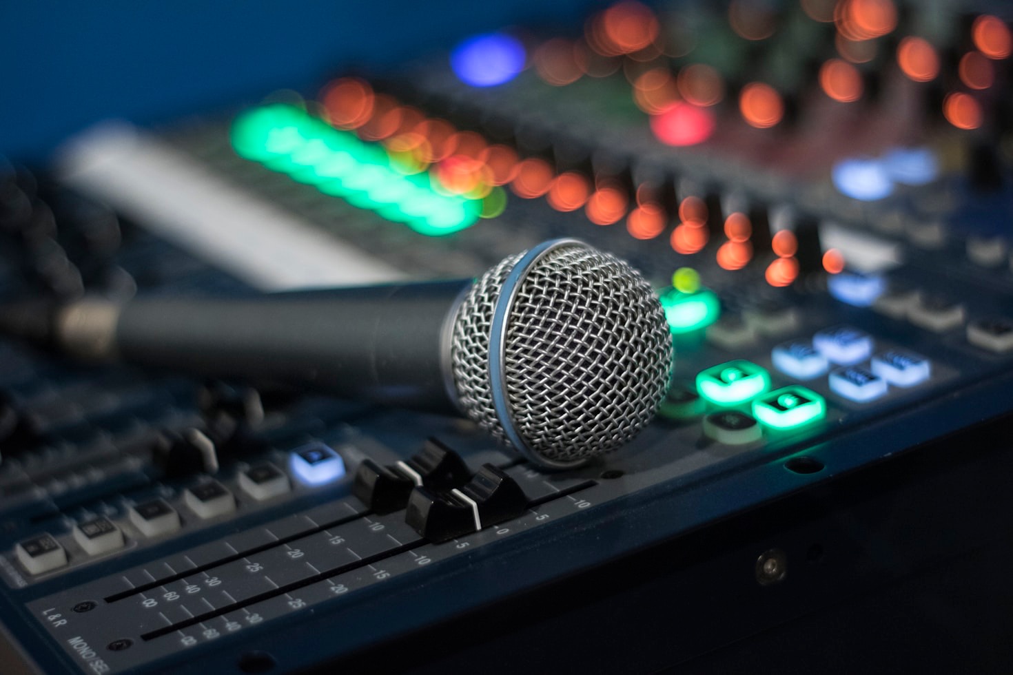 Why Online Music Classes Are the Future of Learning